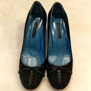 Marc Jacobs Suede Pumps